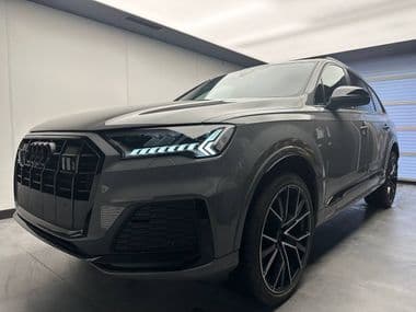 Audi Q7 undefined