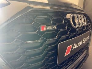 Audi RS4 Avant -